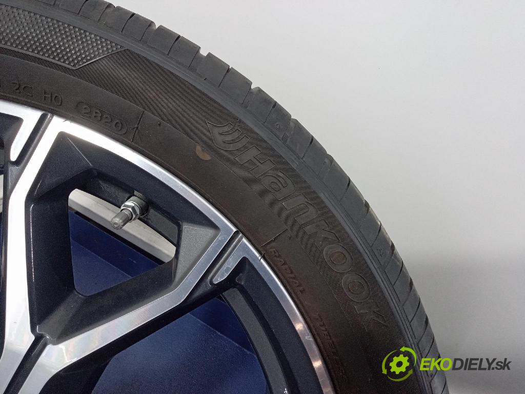 Bmw X5 0 Ráfiky: Hlinikové: Pneumatiky: 8071998 8071999