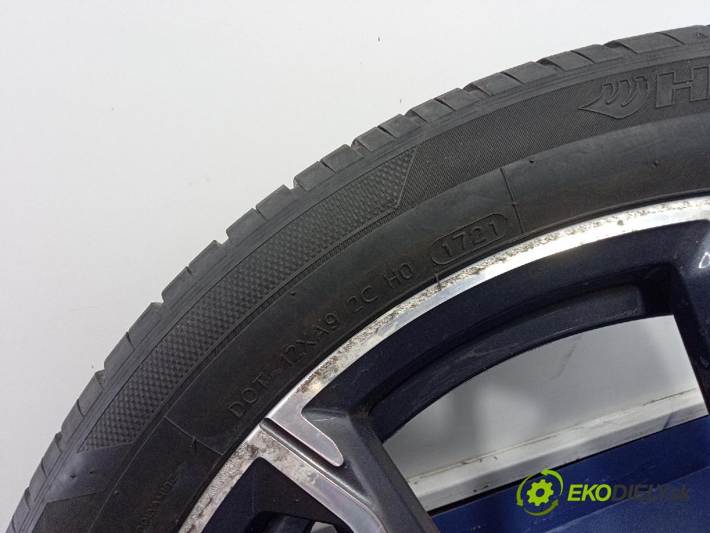 Bmw X5 0 Ráfiky: Hlinikové: Pneumatiky: 8071998 8071999