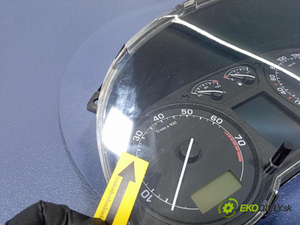 Skoda Octavia 2004 prístrojovka/ budíky 1U0920841B