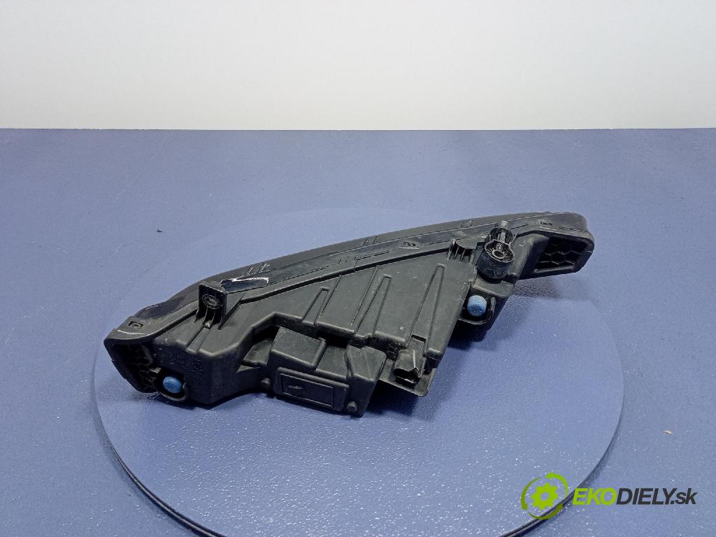 Skoda Superb iii 19- 0 Halogen v pravo: 3V0941700B