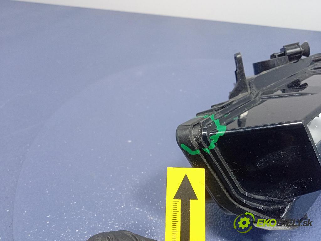 Skoda Scala lift 23- 0 Halogen Levý: 657941699A