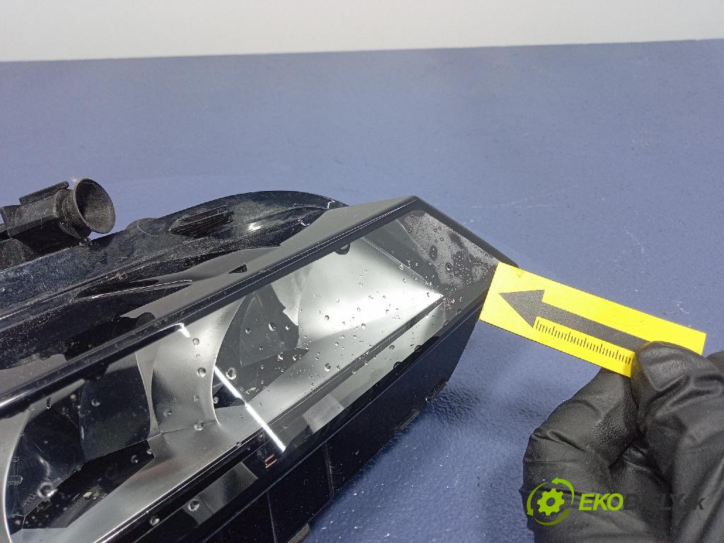 Skoda Scala lift 23- 0 Halogen Levý: 657941699A