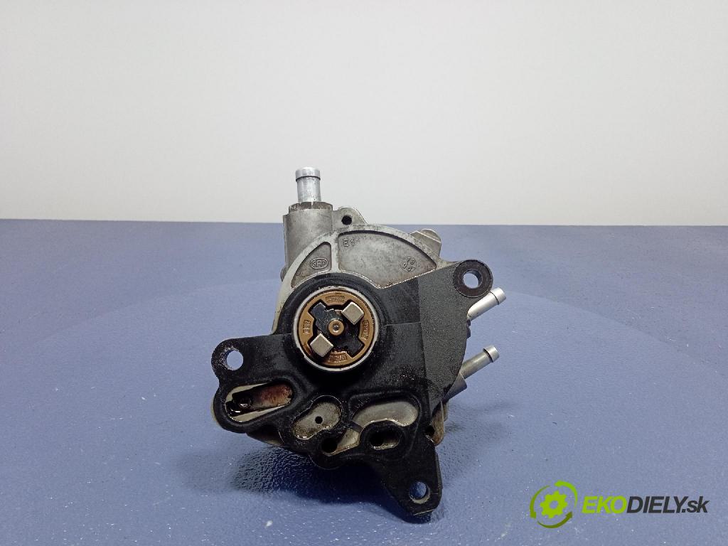 Vw Golf 2004 čerpadlo vakuová 03G145209C
