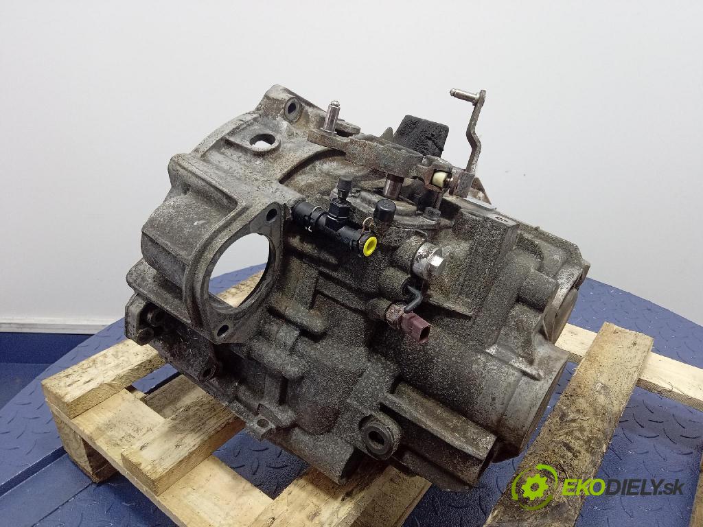Vw Golf 2004 prevodovka Manualna GRF