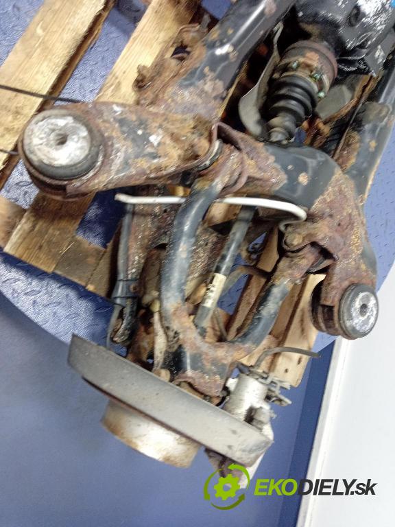 Audi A6 2001 výstuha Pozastavenia: zad