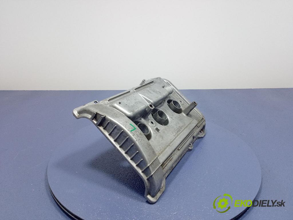 Audi A6 2001 kryt Ventily 078103472L