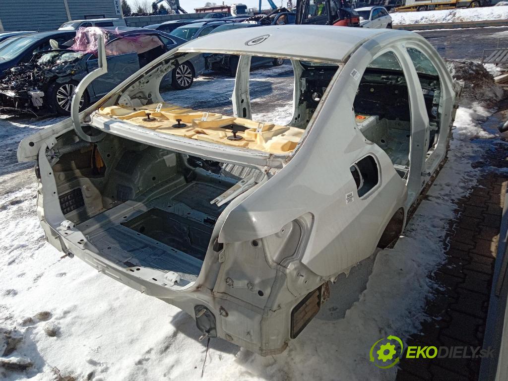 Opel Vectra 2008 Reflektor: v pravo: 13251940