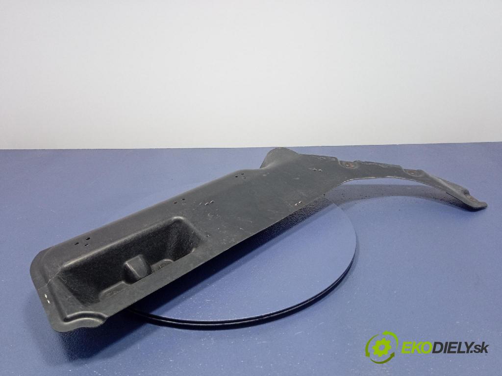 Bmw Seria 3 2019 kryt Plast: podvozek: 7428190