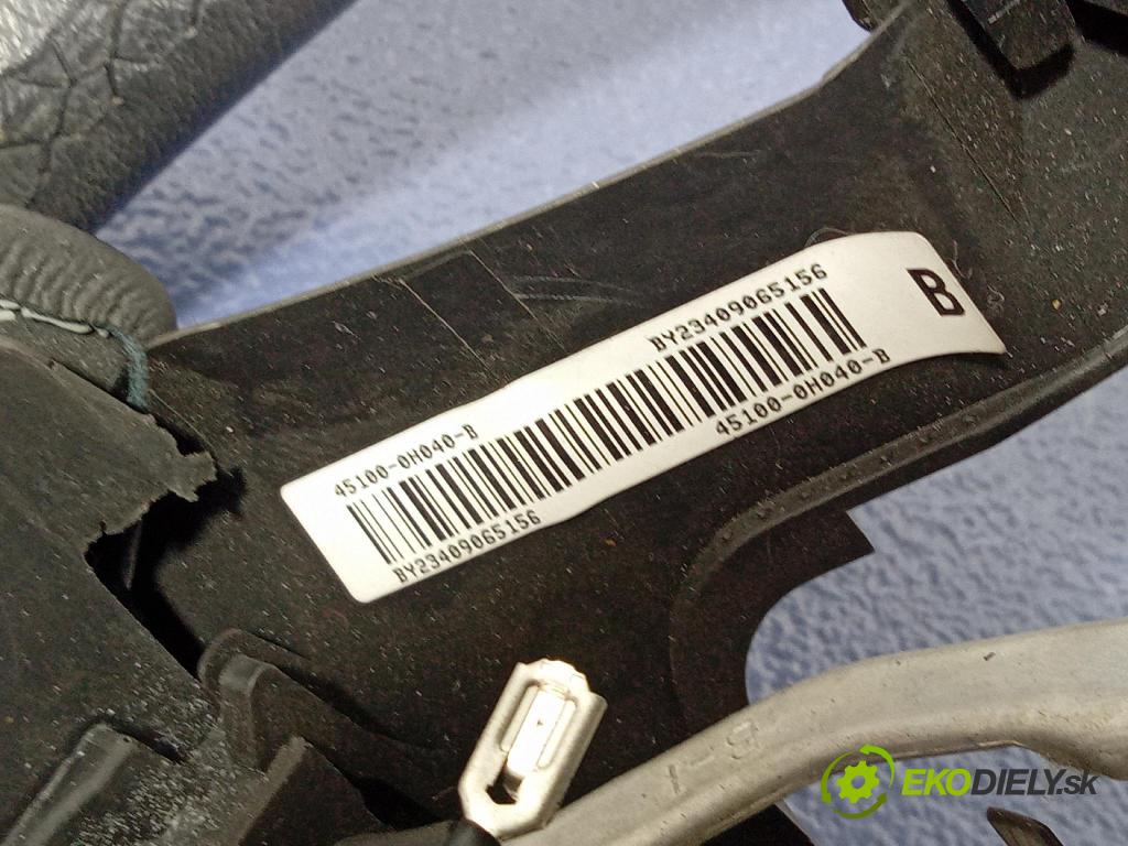 Citroen C1 2012 volant 45103-0H020