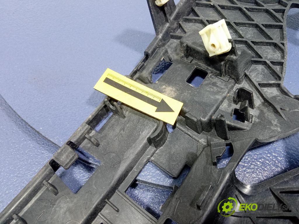 Bmw Seria 3 2019 nárazník Zad: 8069392