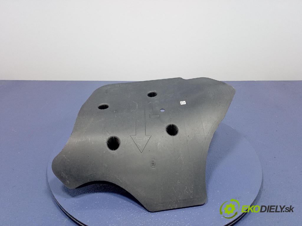 Bmw Seria 3 2019 kryt Plast: podvozek: 6876803