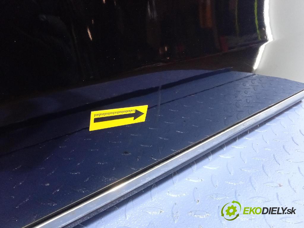 Vw Passat 2011 dveře před Vlevo, odjet: