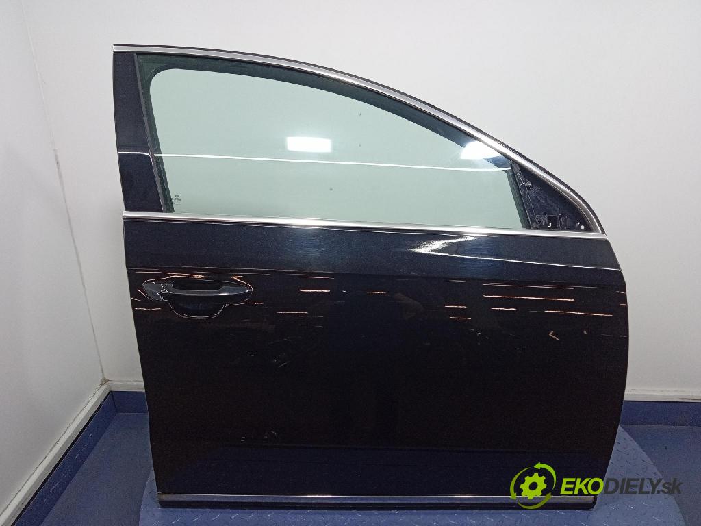 Vw Passat 2011 dveře před prave