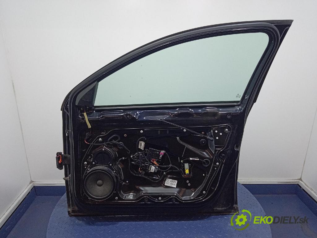 Vw Passat 2011 dveře před prave