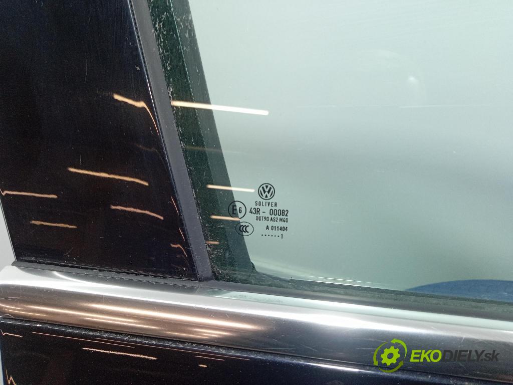Vw Passat 2011 dveře před prave