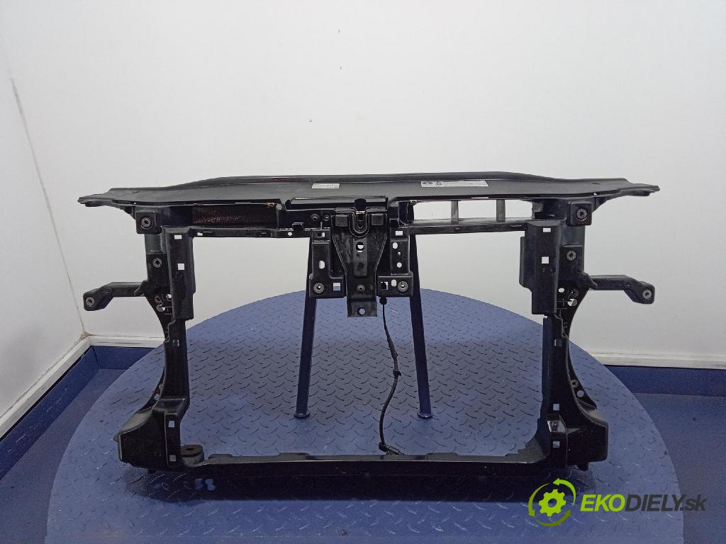 Vw Passat 2011 výztuha Čelní / stěna Přední