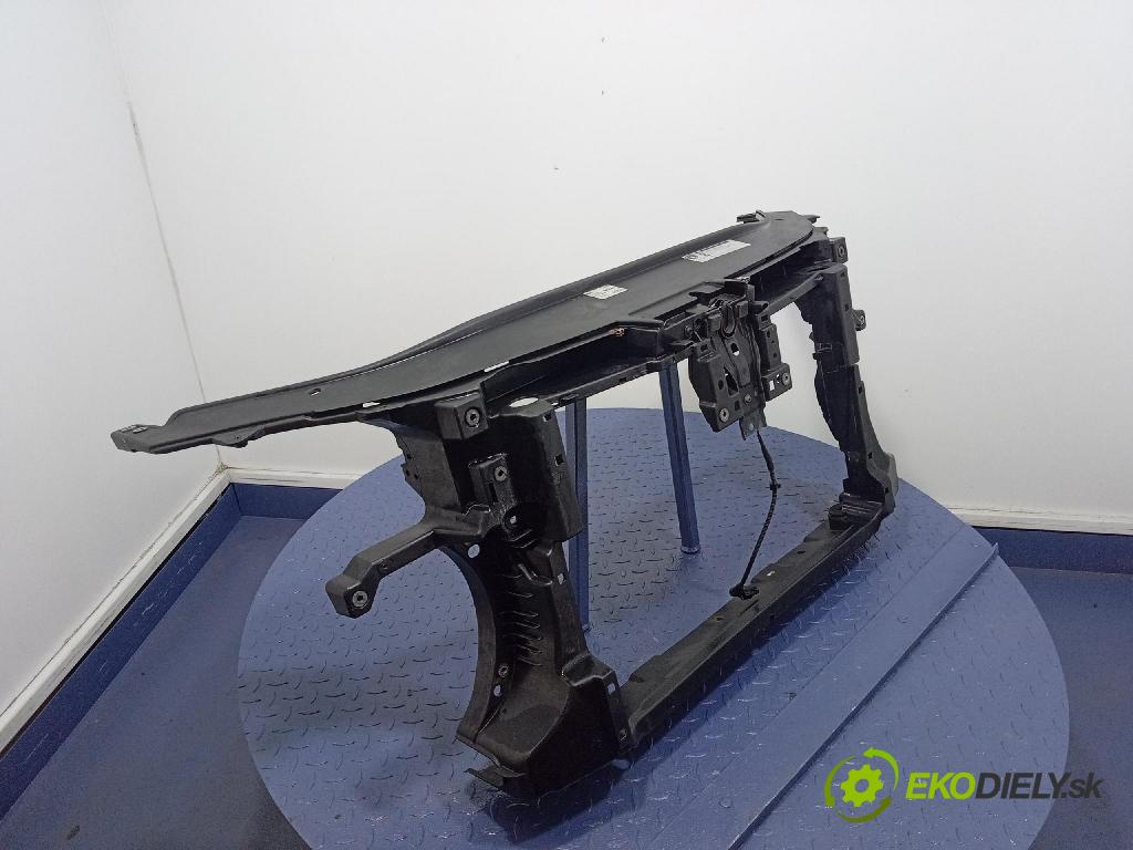 Vw Passat 2011 výztuha Čelní / stěna Přední