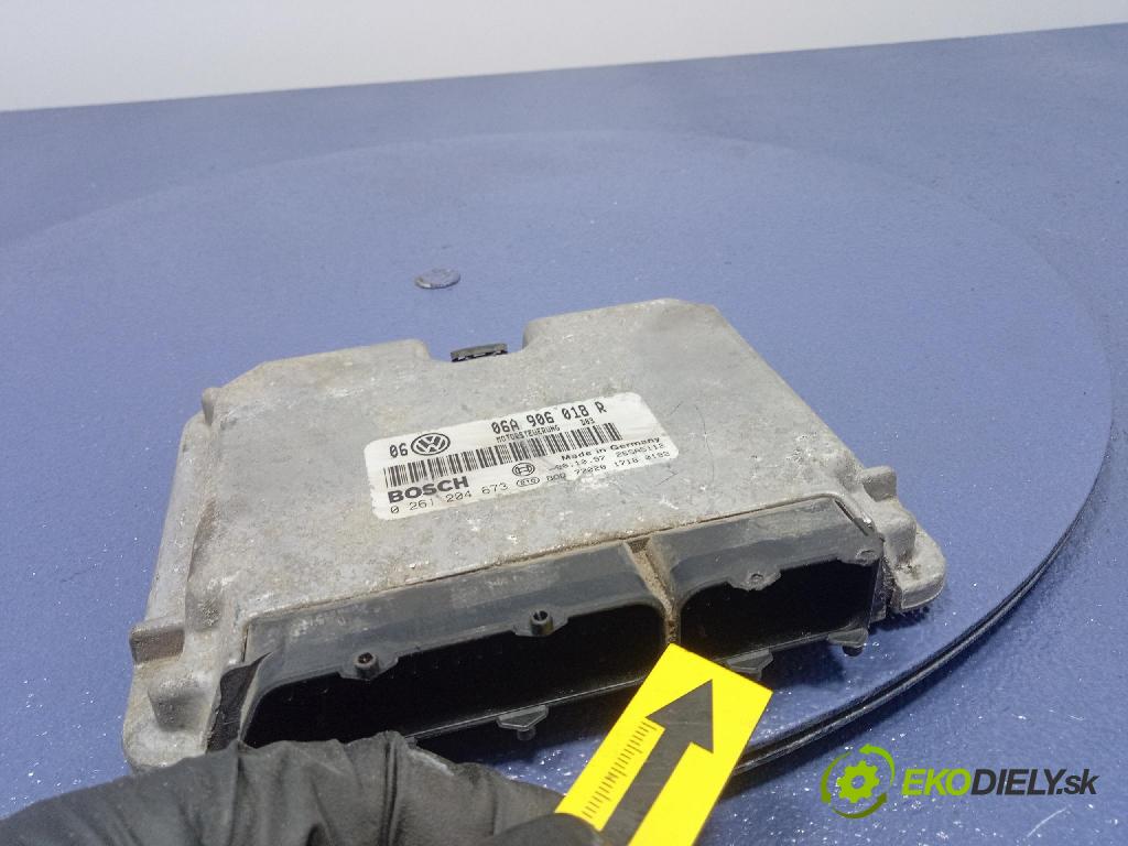Vw Golf 1997 riadiaca jednotka Motor: 06A906018R