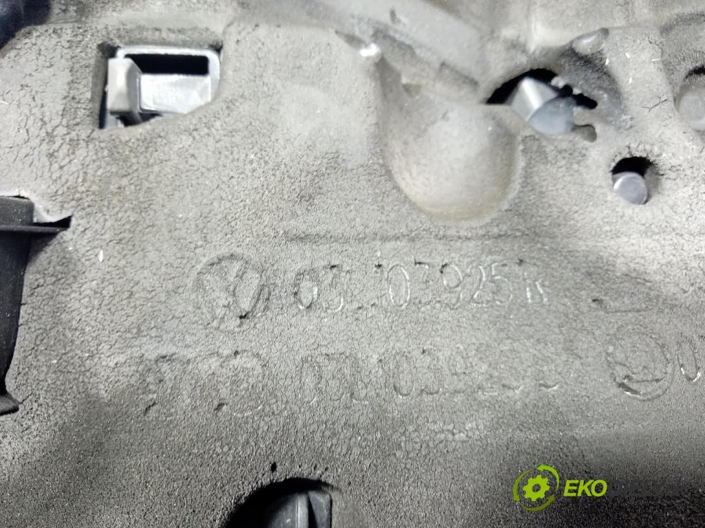 Vw Passat 2011 kryt Motor: 03L103925R