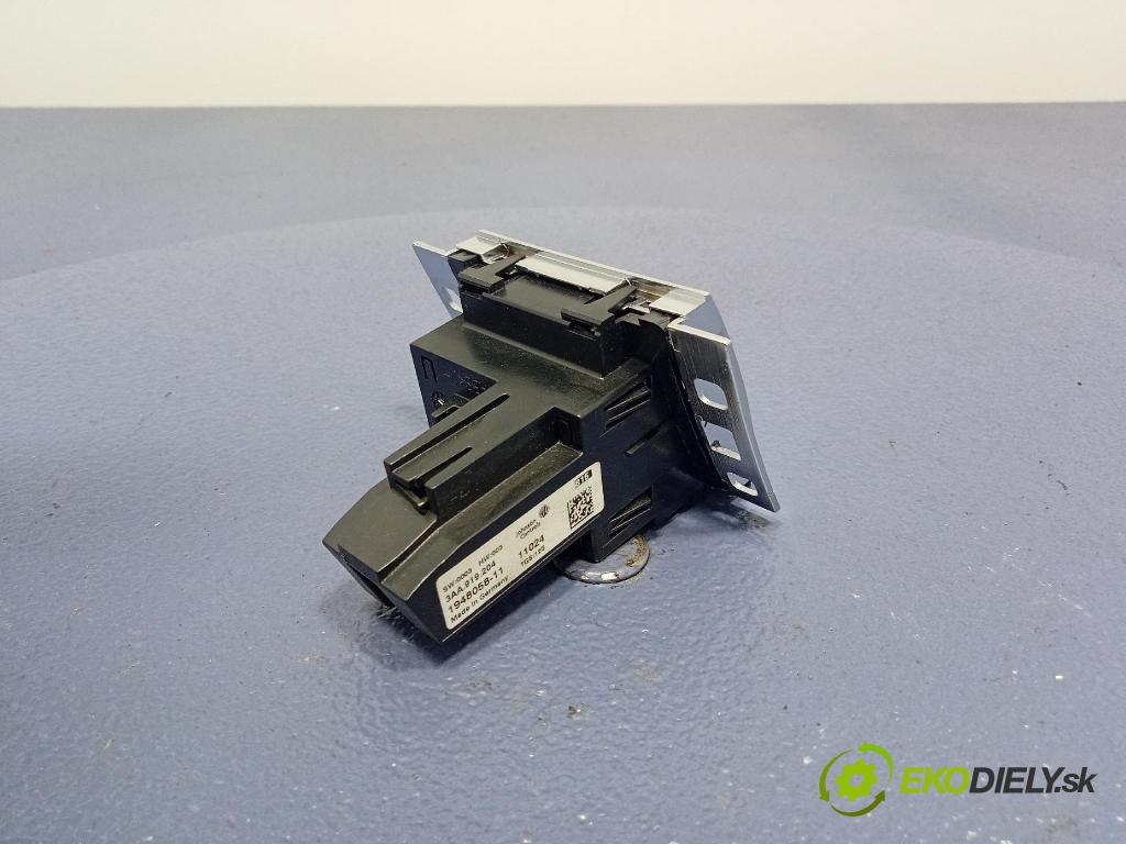 Vw Passat 2011 Hodinky 3AA919204