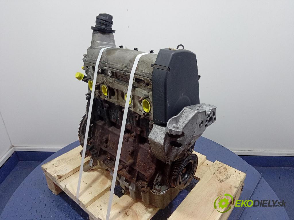 Skoda Octavia 2004 motor Benzín AZJ