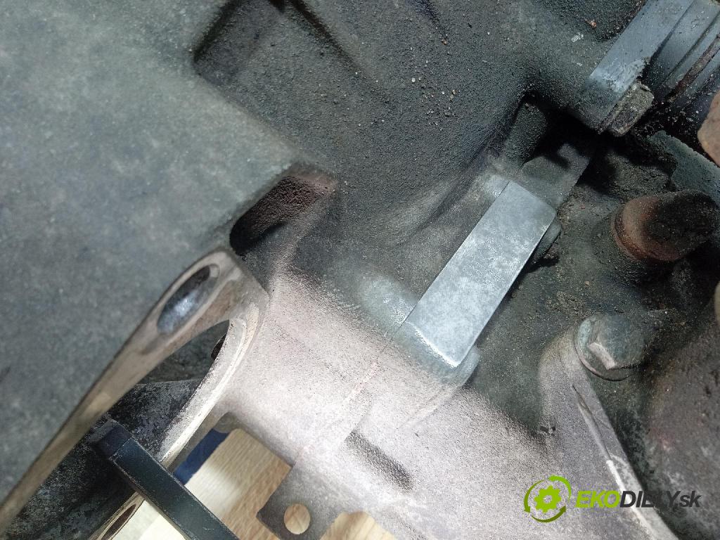 Volkswagen Golf 1997 převodovka Ozubené kola: Manualna DTK