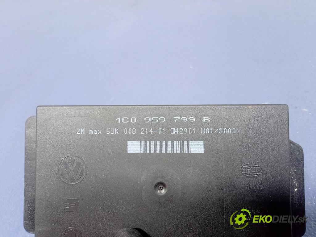 Volkswagen Passat 1.8 2001 řídící jednotka Komfortu 1C0959799B