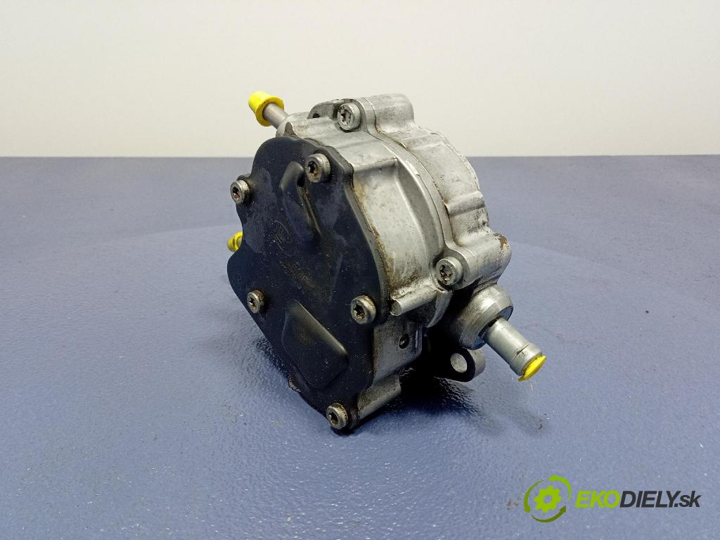 Audi A3 2001 čerpadlo vakuová 038145209A