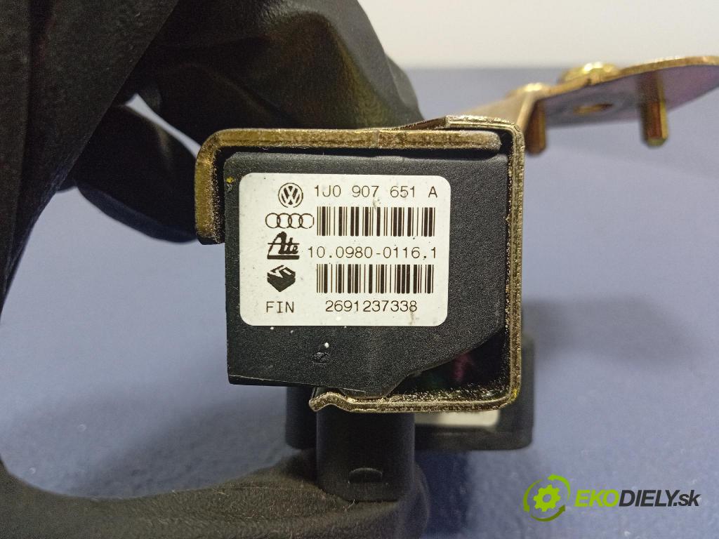 Audi A3 2001 snímač ESP. 1J1907657B