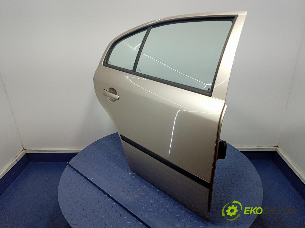 Skoda Octavia 2004 dveře Zad: prave