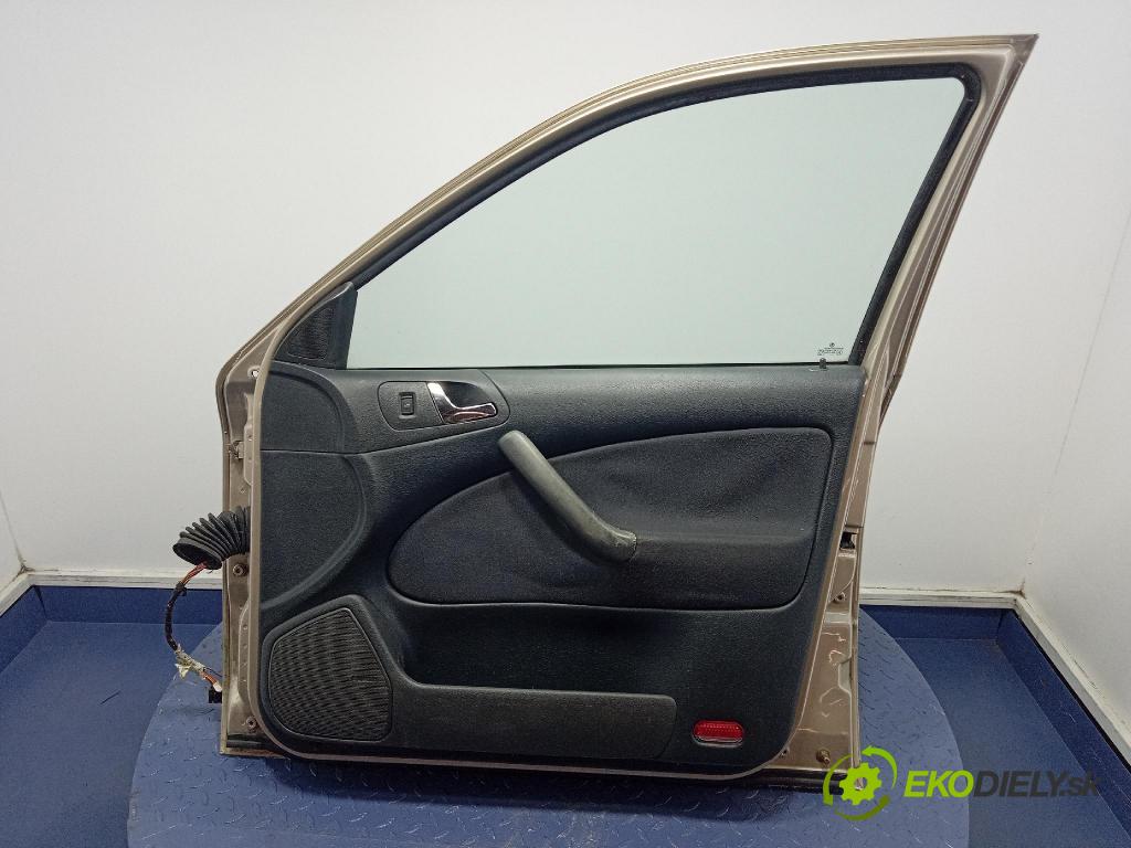 Skoda Octavia 2004 dveře před prave
