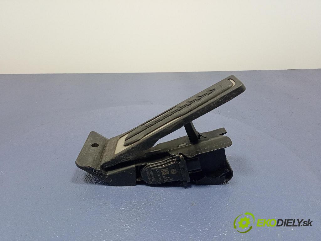 Bmw Seria 3 2019 pedal Plyn: 6871053