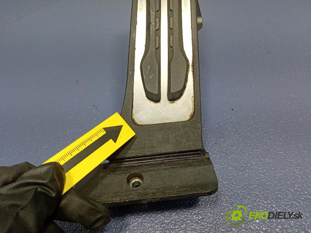 Bmw Seria 3 2019 pedal Plyn: 6871053