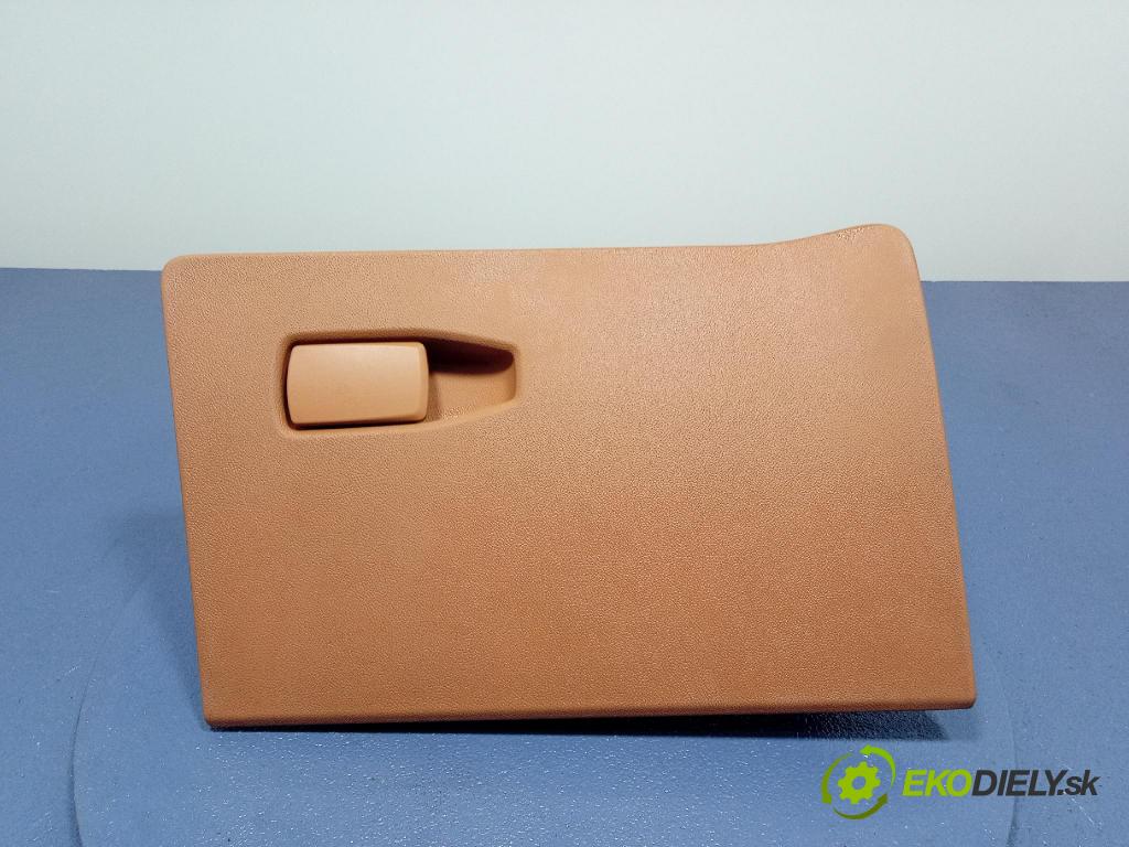 Bmw Seria 3 2019 kastlík 7938187