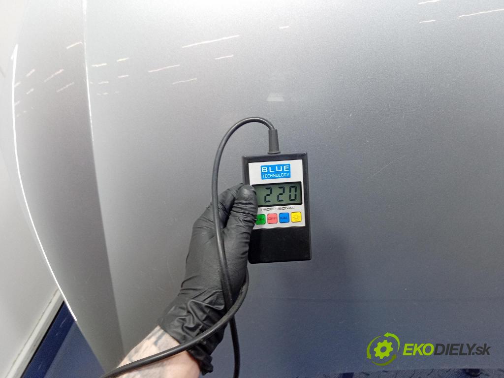 Vw Golf 2011 kapota přední: