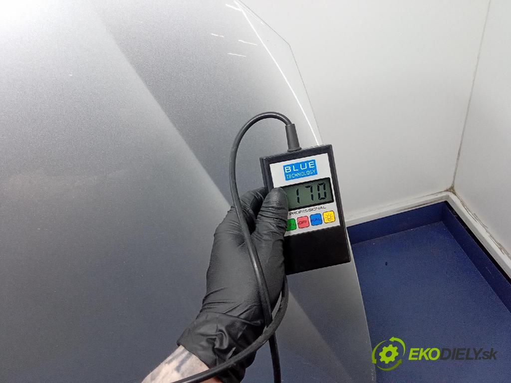 Vw Golf 2011 kapota přední: