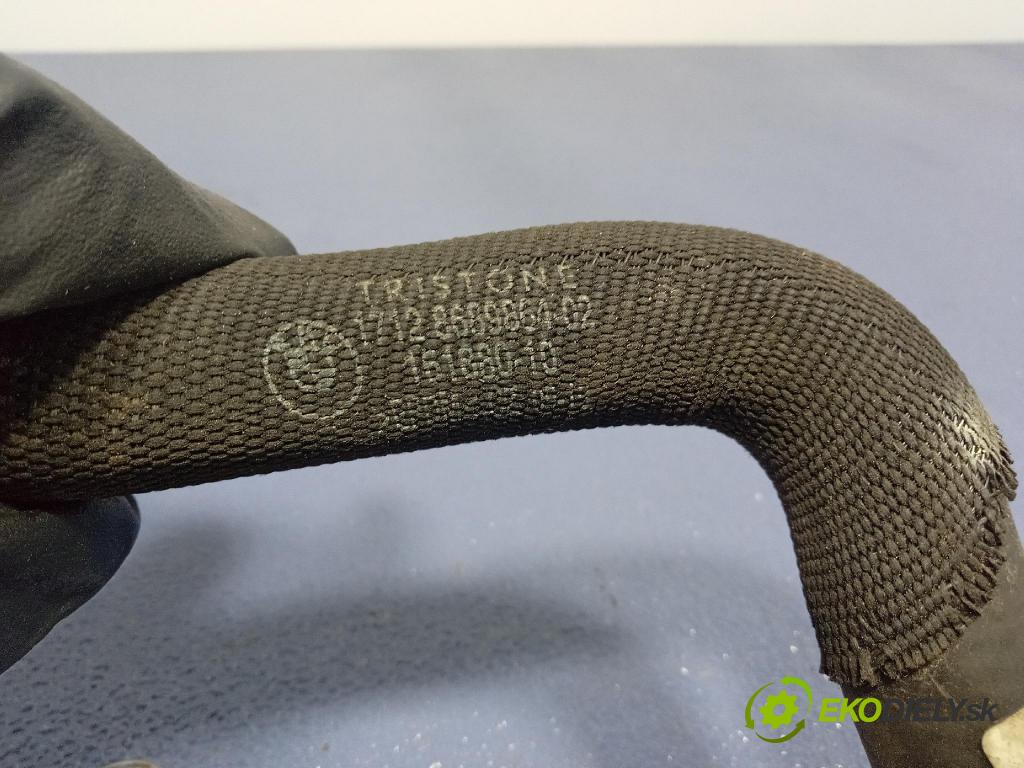 Bmw Seria 3 2019 trubka Chladič: 8689694