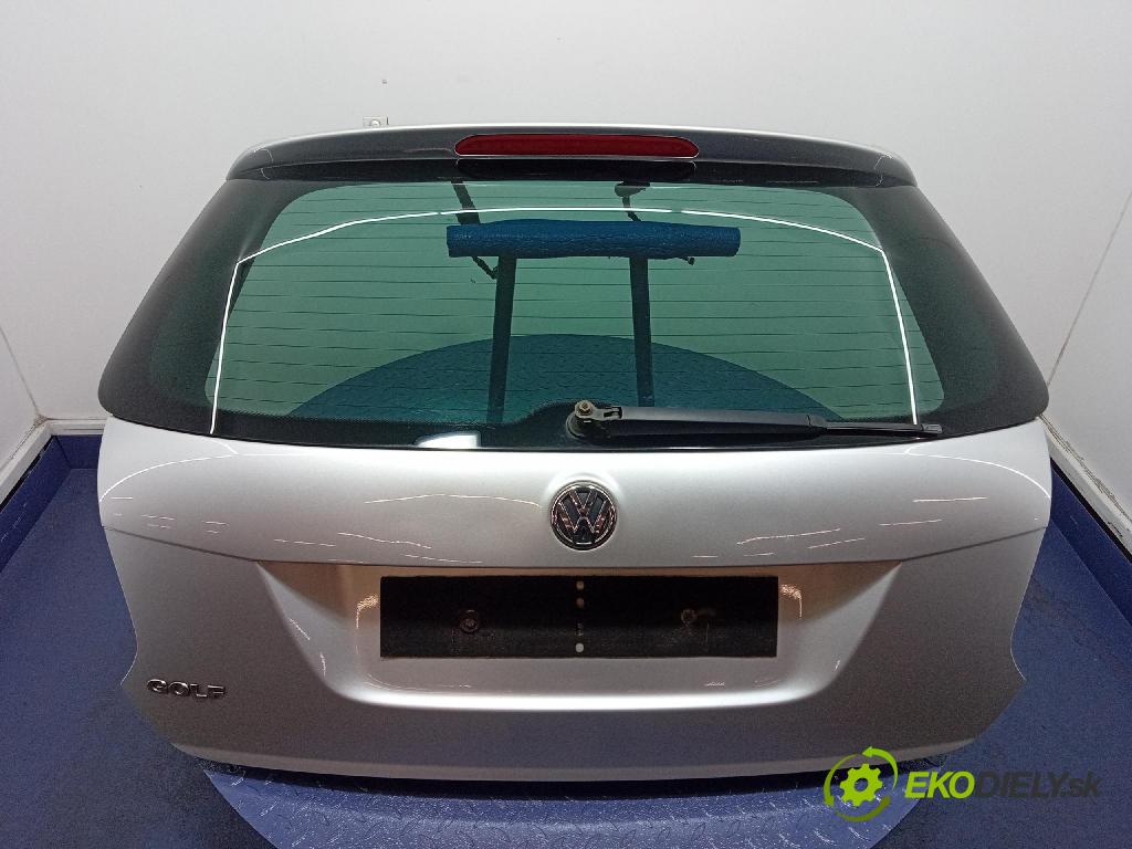 Vw Golf 2011 zadní dveře kufra: kufr