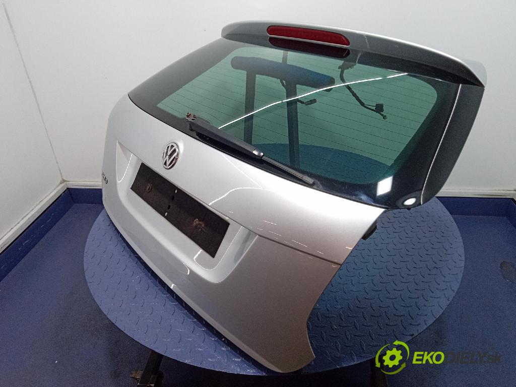 Vw Golf 2011 zadní dveře kufra: kufr