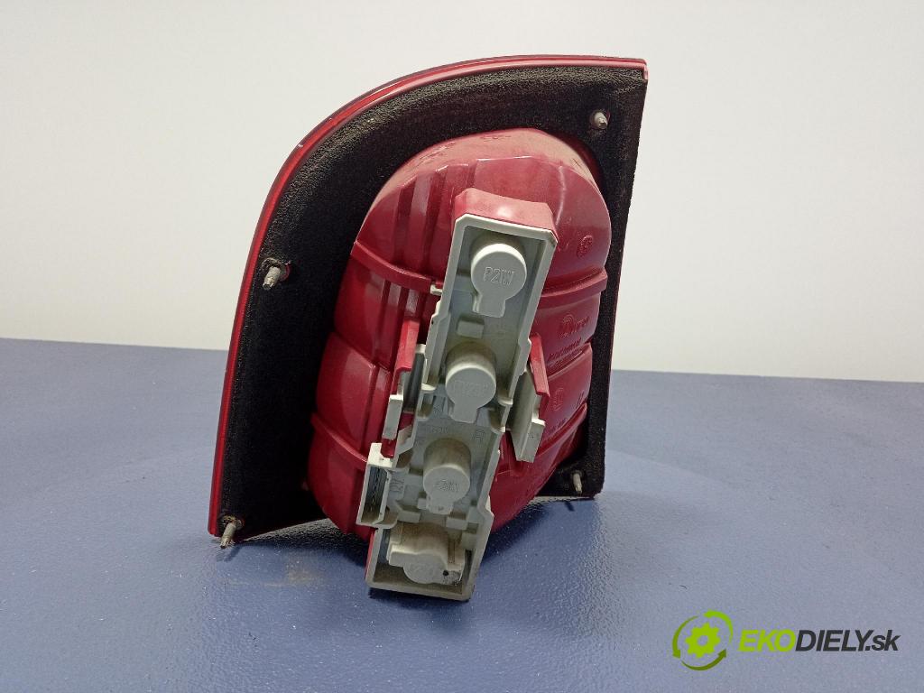 Skoda Octavia 2004 svetlo / reflektor zad Prava: Vonkajsia: 1U6945096