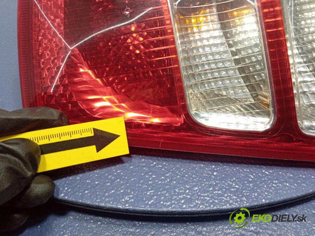 Skoda Octavia 2004 svetlo / reflektor zad Prava: Vonkajsia: 1U6945096