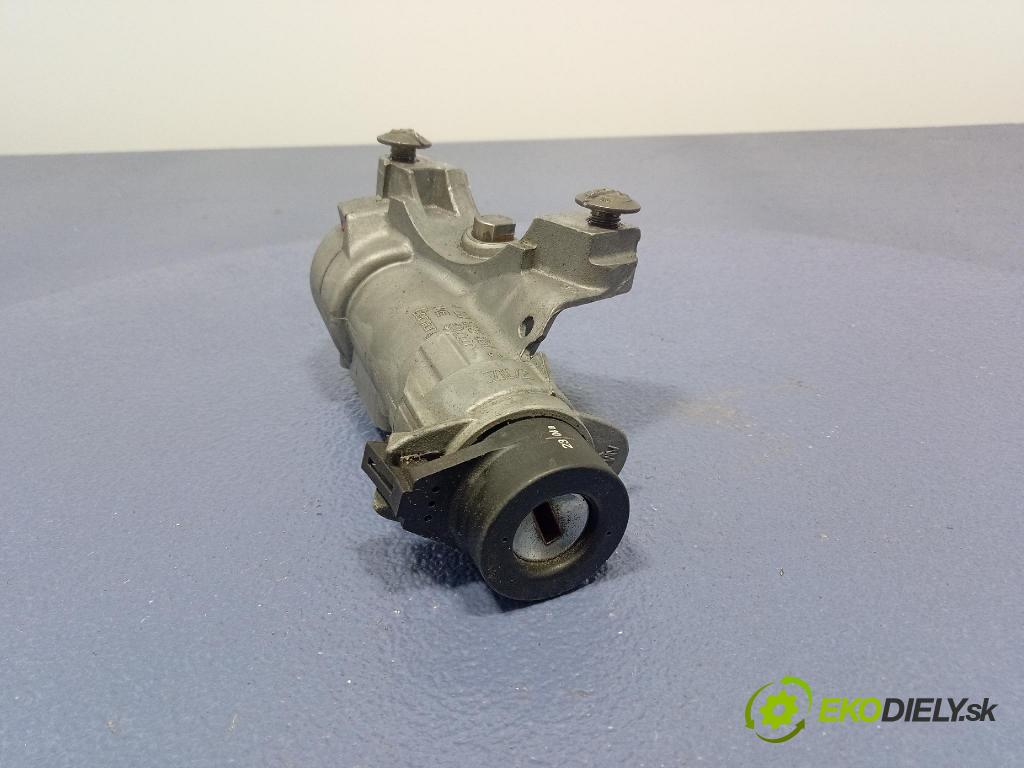 Skoda Octavia 2004 Spínač zapalování. 4B0905851C