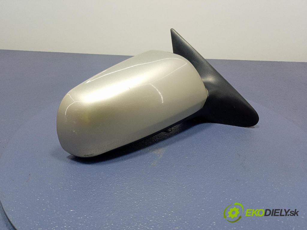 Skoda Octavia 2004 zpětné zrcátko prave 836098