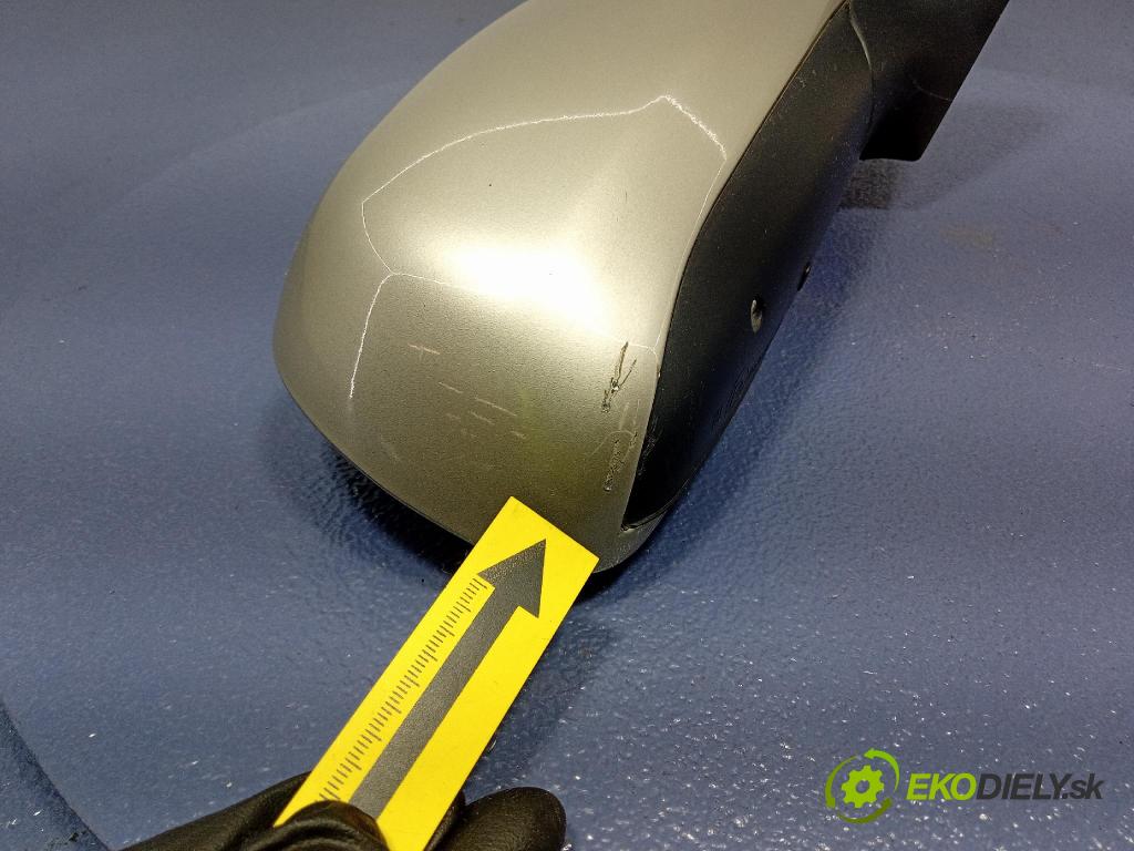 Skoda Octavia 2004 zpětné zrcátko prave 836098