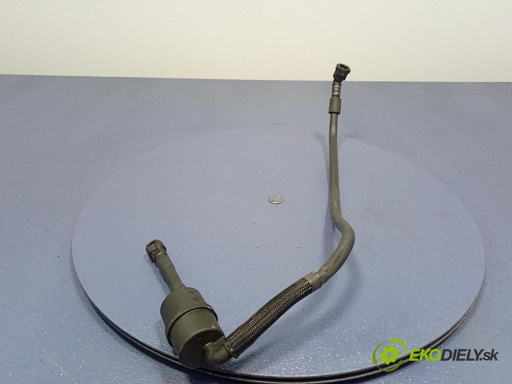 Bmw Seria 3 2019 trubka Paliva: 8663978