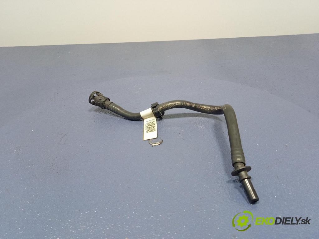 Bmw Seria 3 2019 trubka Vzduch: 8664528