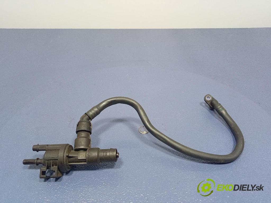 Bmw Seria 3 2019 trubka Paliva: 7643106