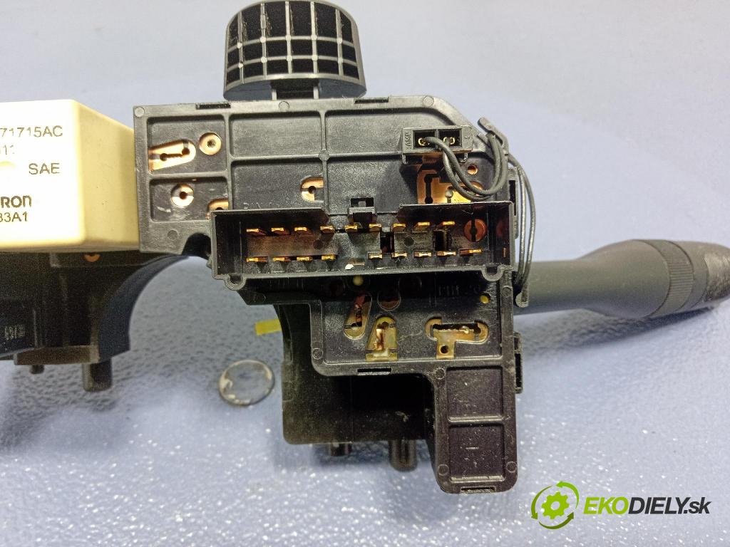 Chrysler Pt cruiser 2003 Přepínač Komplex: 05073051AB