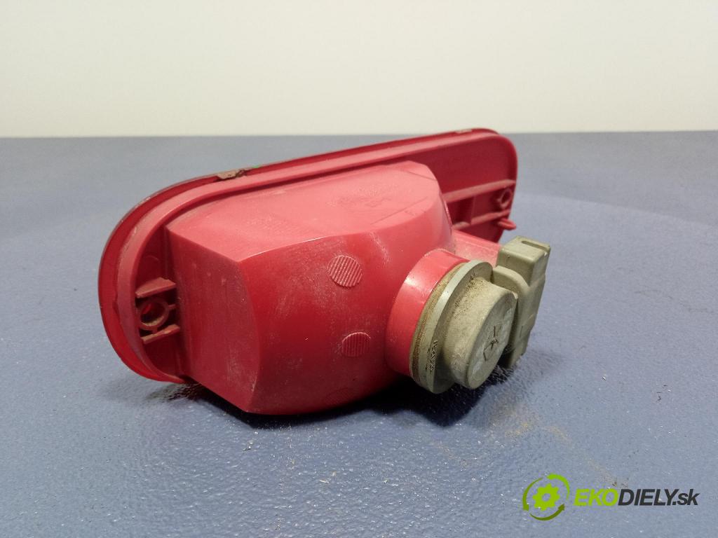 Chrysler Pt cruiser 2003 svetlo / reflektor zad ľavá Vonkajsia: 05288758AD