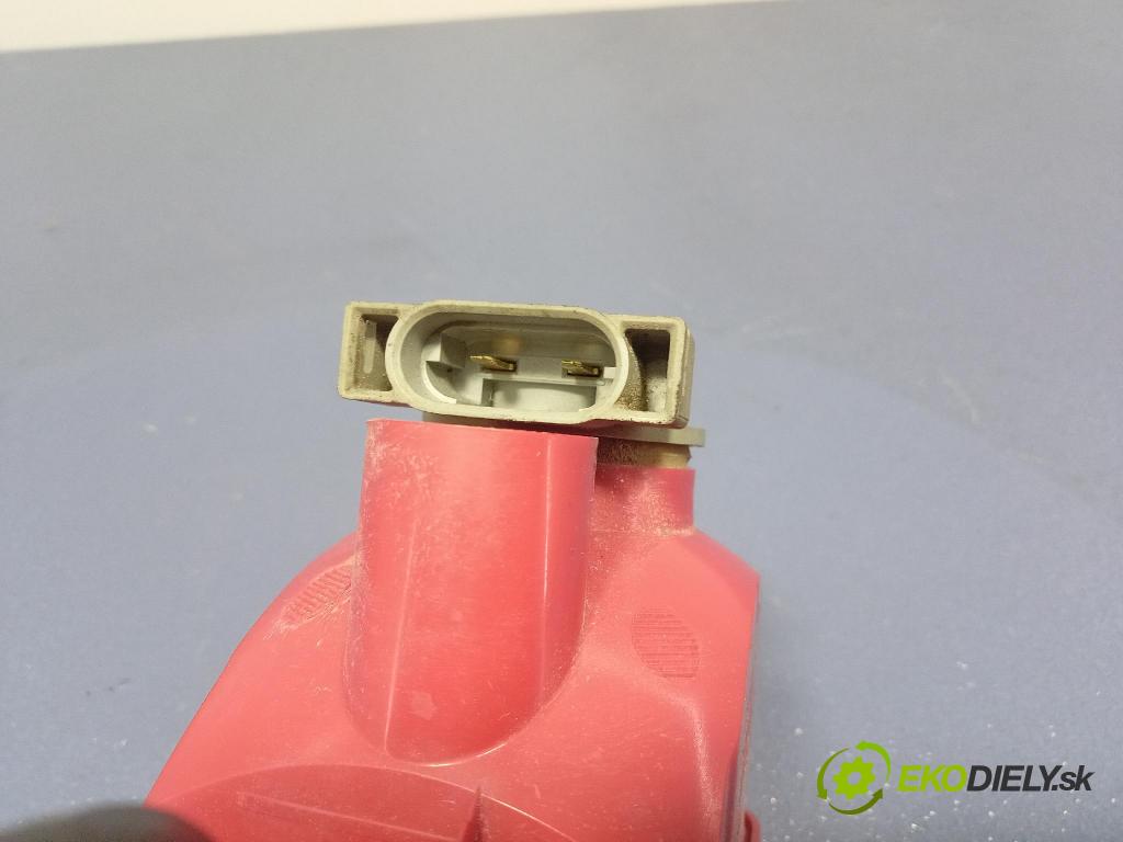 Chrysler Pt cruiser 2003 svetlo / reflektor zad ľavá Vonkajsia: 05288758AD